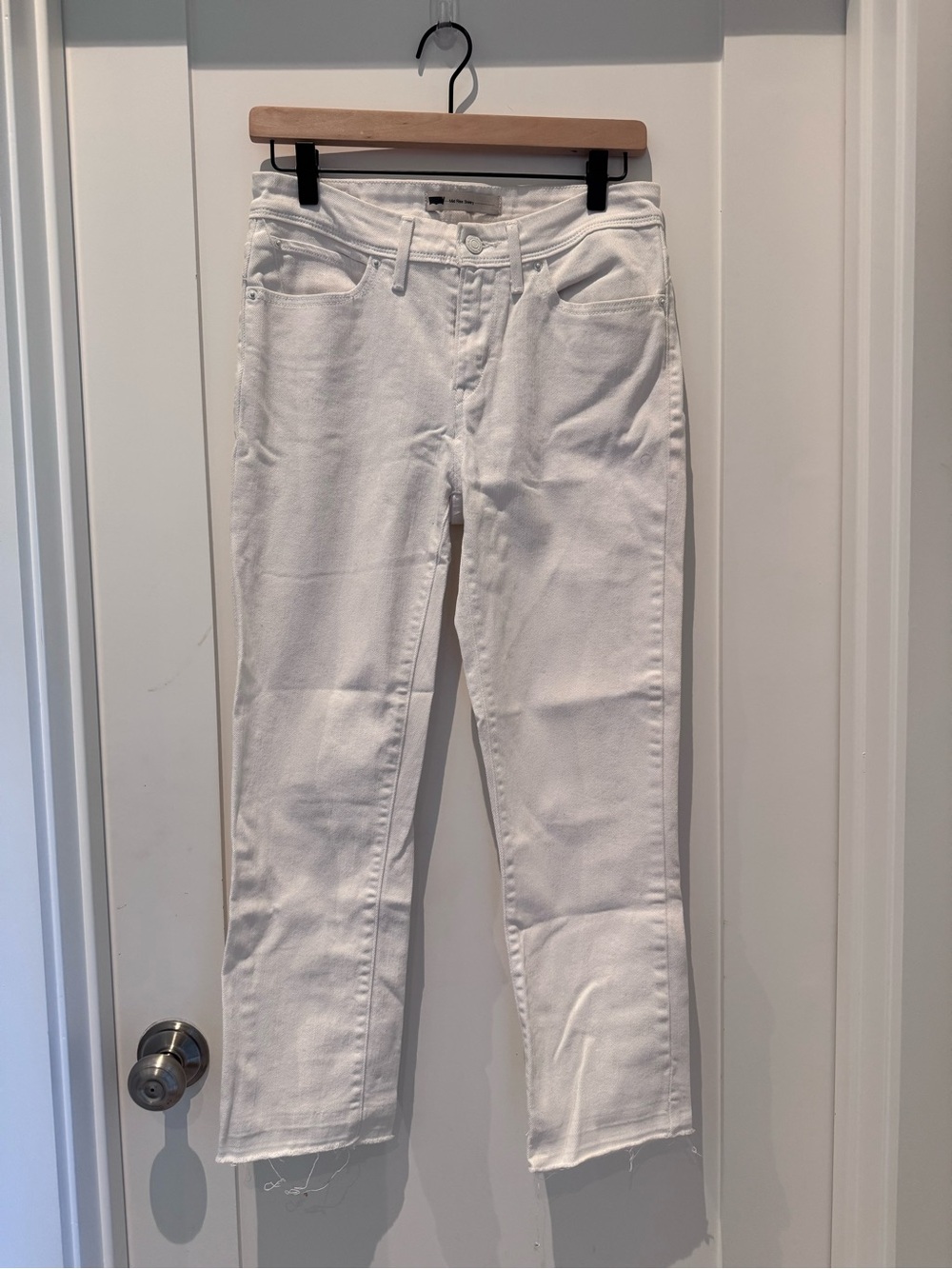 Levi's White Cropped Straight Jeans with Raw Hem